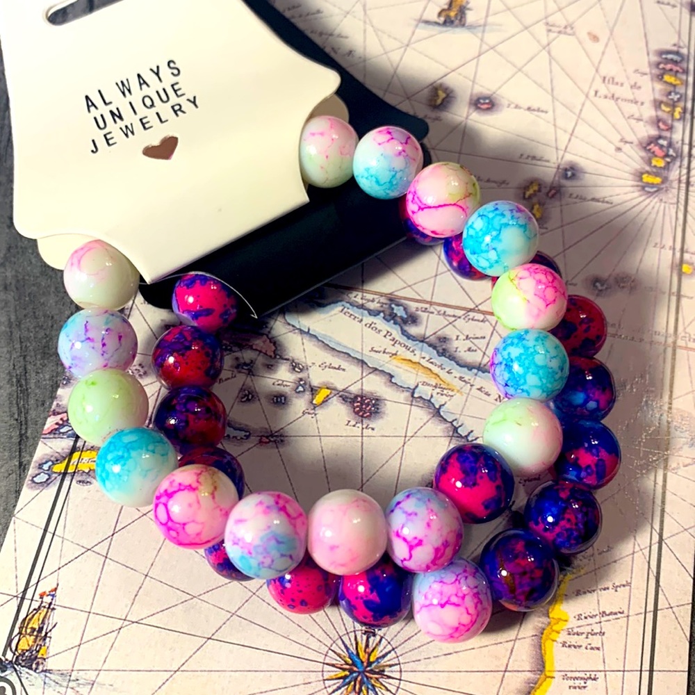 Distance stretch bracelets